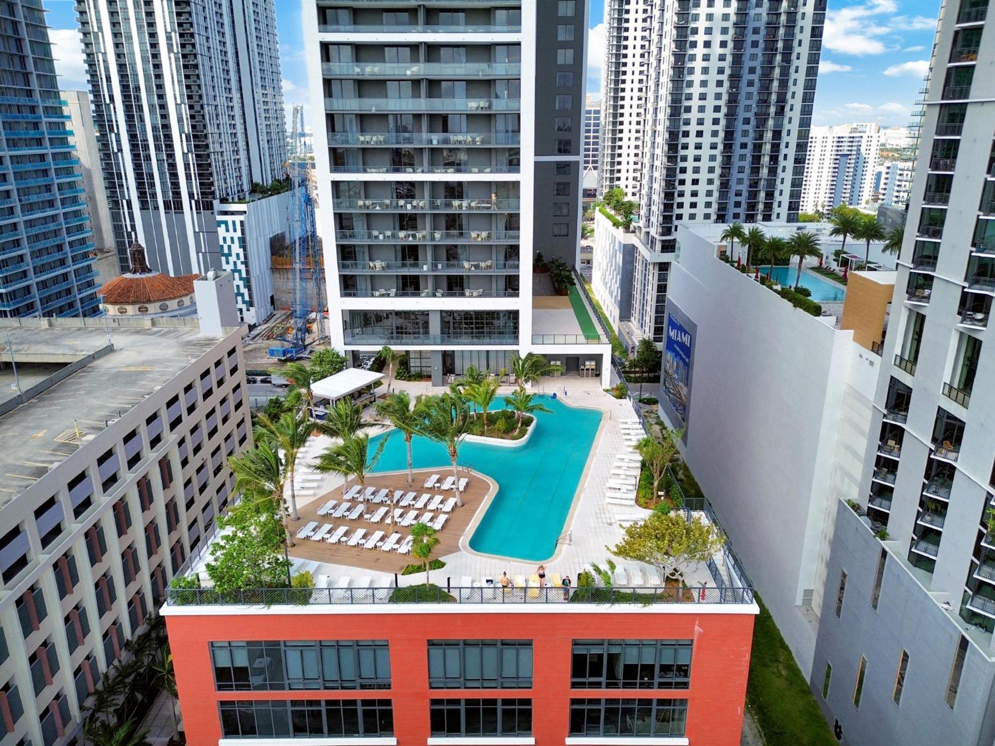 Steps From Kaseya Center & Port Of - Daily Fee And Parking Not Included